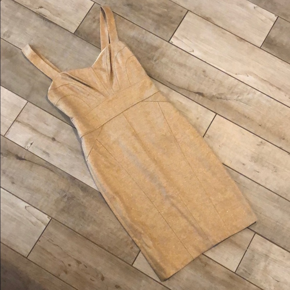 Super sexy gold DvF body con dress